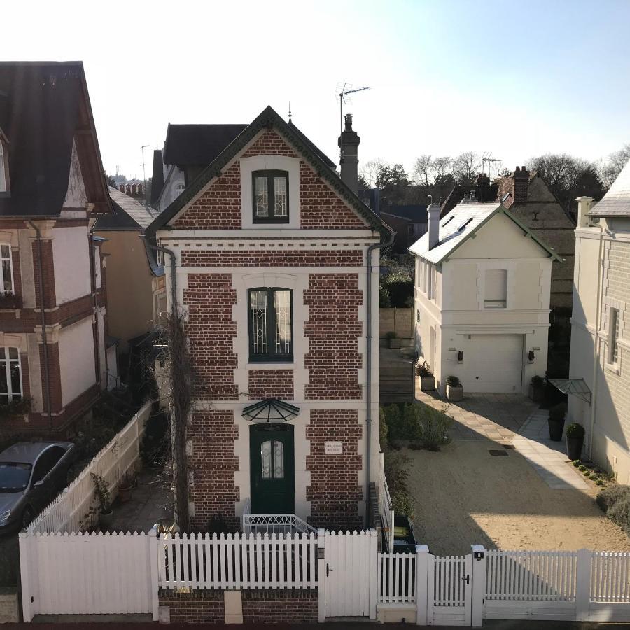 Deauville Triangle D Or Exterior photo