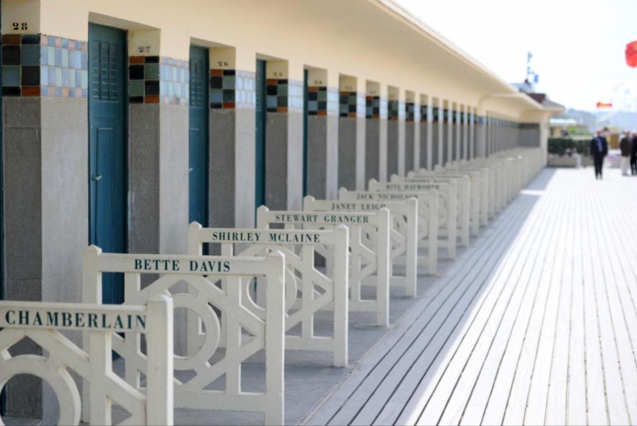 Deauville Triangle D Or Exterior photo